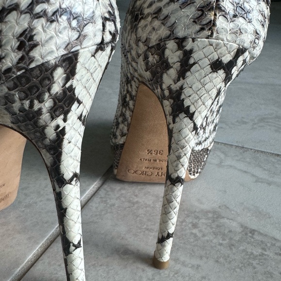 Jimmy Choo Women's Snakeskin Peep Toe Heels - 6.5 - Picture 6 of 11